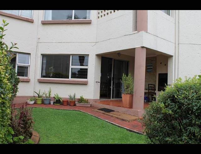 1 BEDROOM TOWNHOUSE FOR SALE IN BEDFORD GARDENS